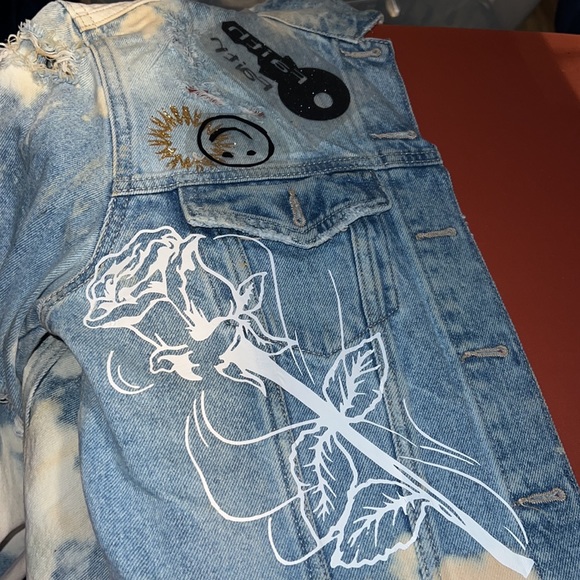 Custom semi graffiti distressed jean jacket - Picture 4 of 16
